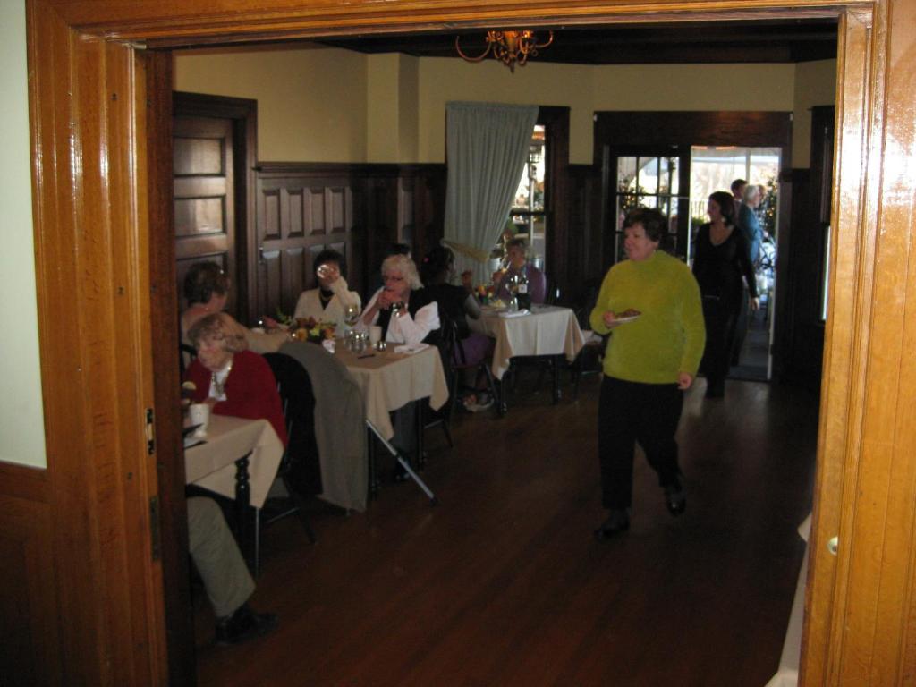 Castle Manor Inn 글로스터 외부 사진